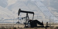 Oil wells 